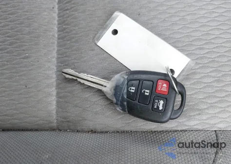 2016 Toyota Corolla Le из США, поврежденный, VIN 5YFBURHE8GP460721